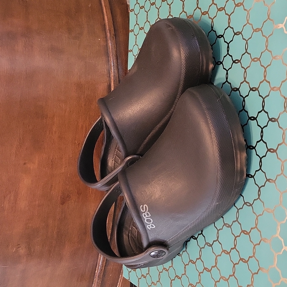 BOBS women's black clogs new Size 8